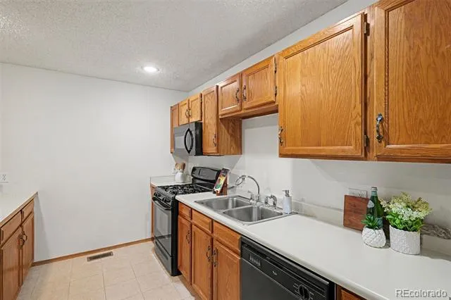 1050 Magic Lamp Way #E Monument, CO 80132
