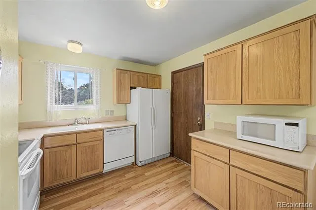 16425 E Radcliff Place #B Aurora, CO 80015
