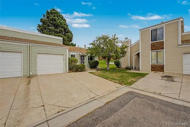 16425 E Radcliff Place #B Aurora, CO 80015