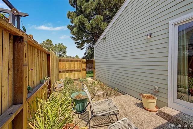 16425 E Radcliff Place #B Aurora, CO 80015