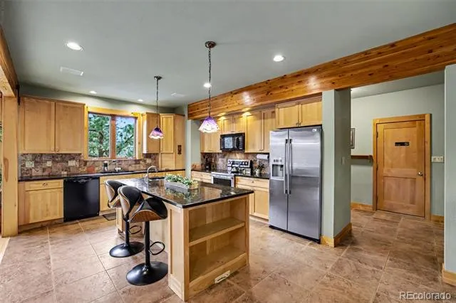400 Valley Crescent Street Palmer Lake, CO 80133