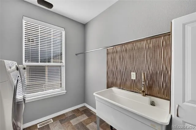 7282 S Rome Street Aurora, CO 80016