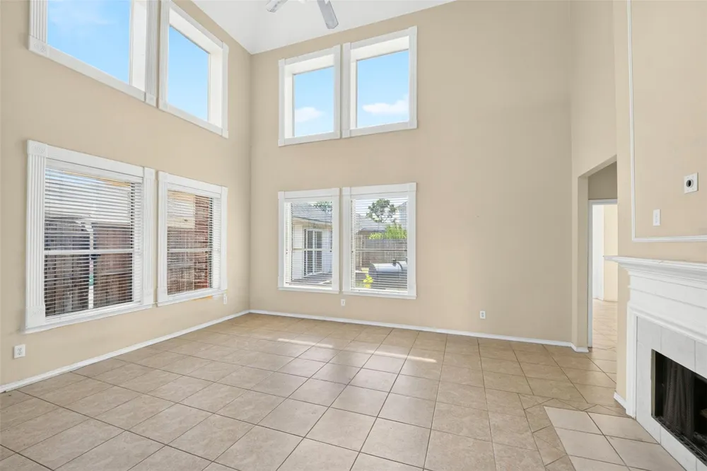10038 Katherine Court Houston, TX 77089