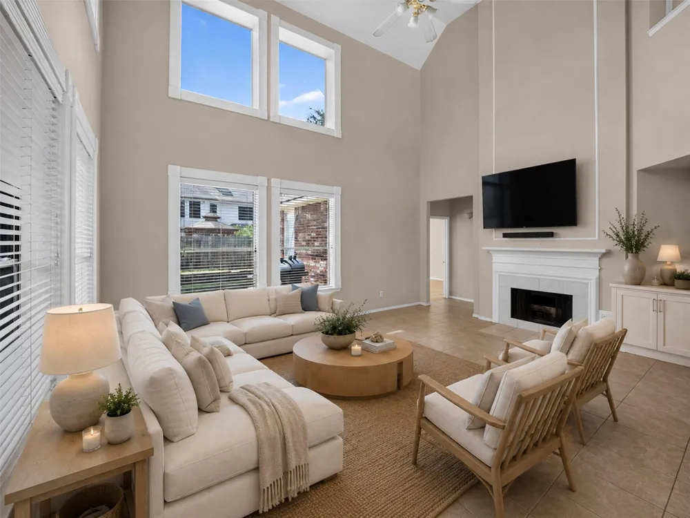 10038 Katherine Court Houston, TX 77089