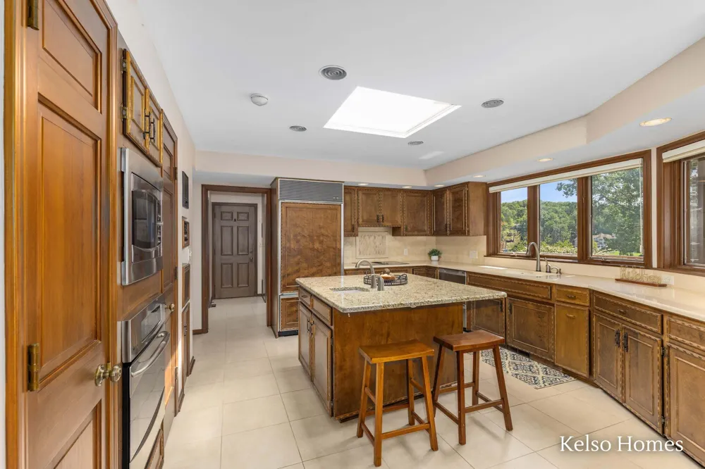 2452 Holtman Drive NE Grand Rapids, MI 49525