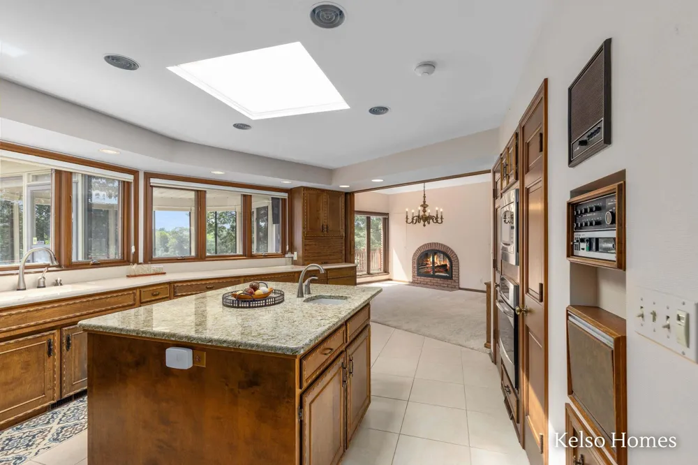 2452 Holtman Drive NE Grand Rapids, MI 49525