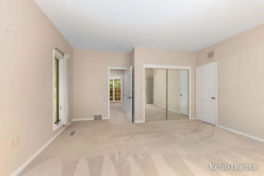2452 Holtman Drive NE Grand Rapids, MI 49525