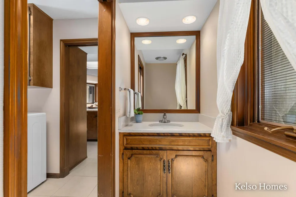 2452 Holtman Drive NE Grand Rapids, MI 49525