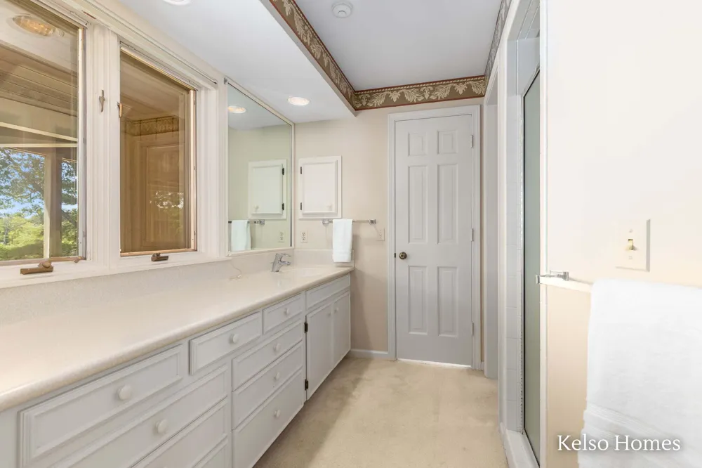 2452 Holtman Drive NE Grand Rapids, MI 49525