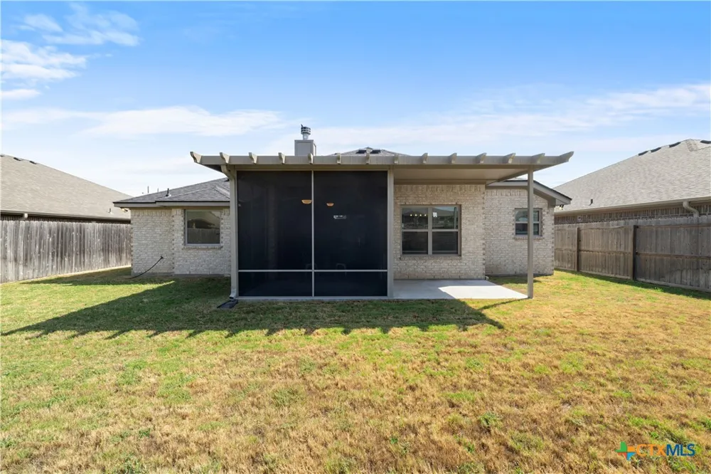 1818 Broken Shoe Trail Temple, TX 76502