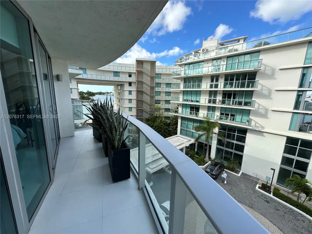 6620 Indian Creek Dr #505 Miami Beach, FL 33141