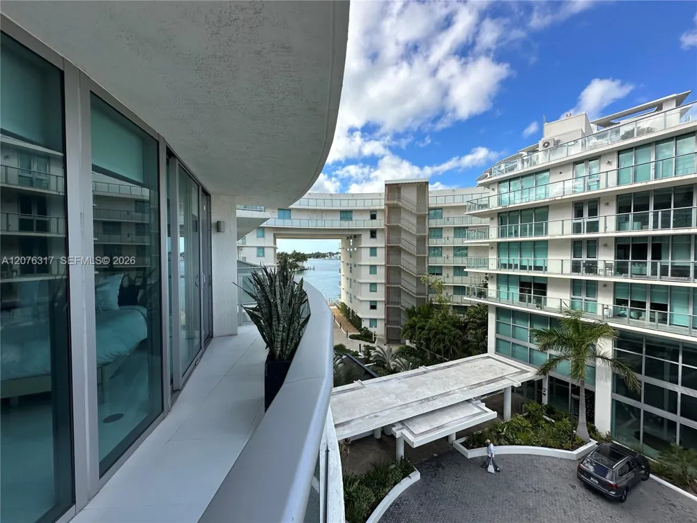 6620 Indian Creek Dr #505 Miami Beach, FL 33141