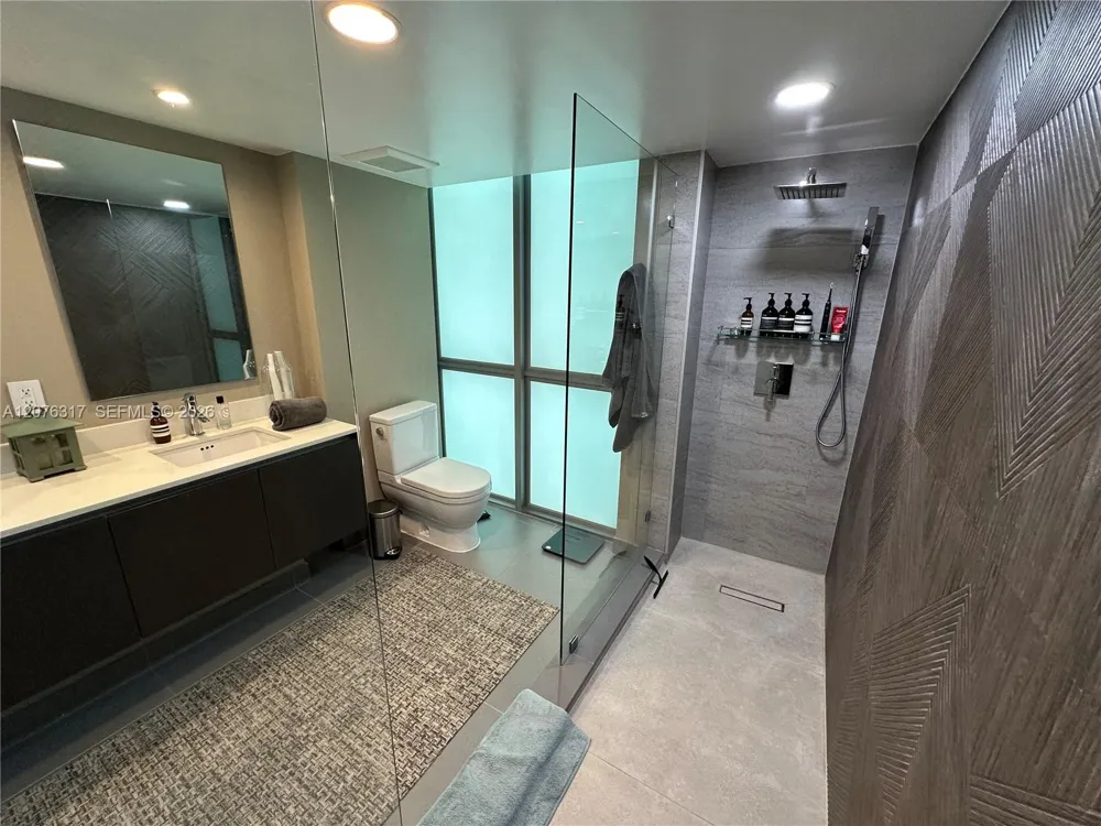 6620 Indian Creek Dr #505 Miami Beach, FL 33141
