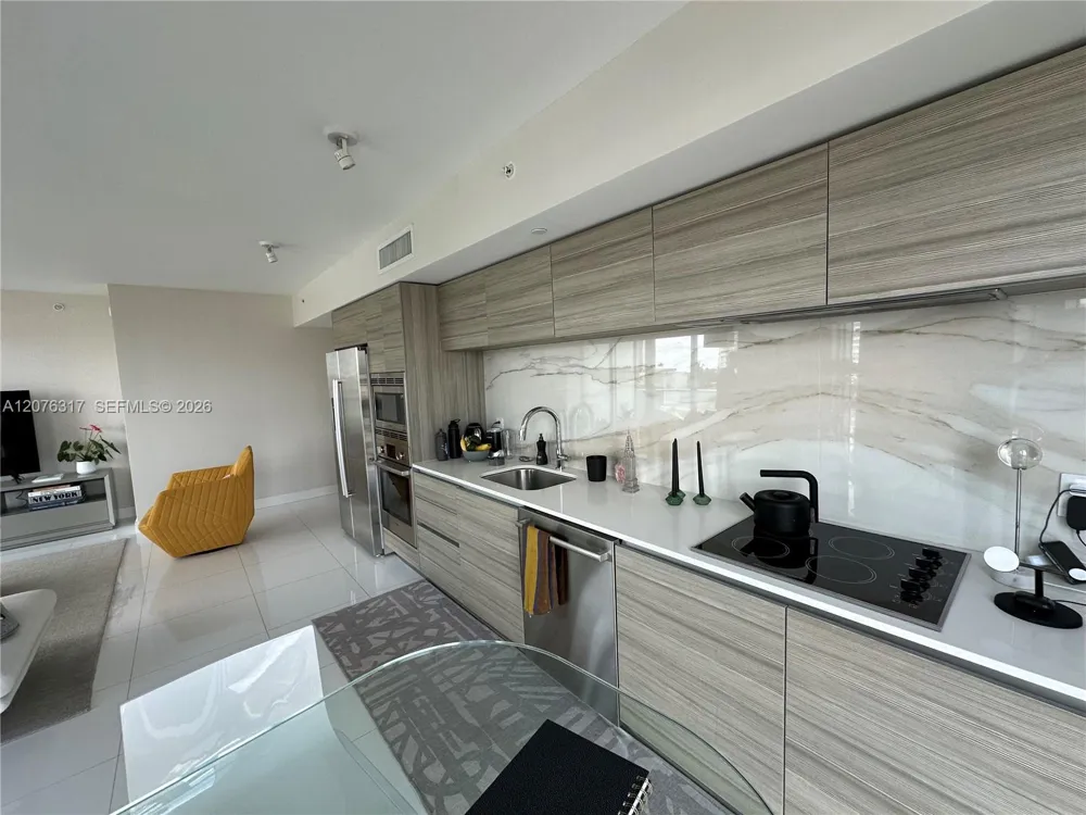 6620 Indian Creek Dr #505 Miami Beach, FL 33141
