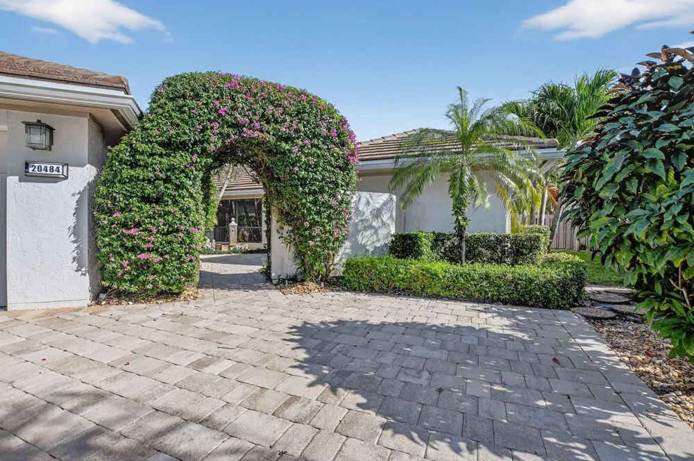 20484 Linksview Way Boca Raton, FL 33434
