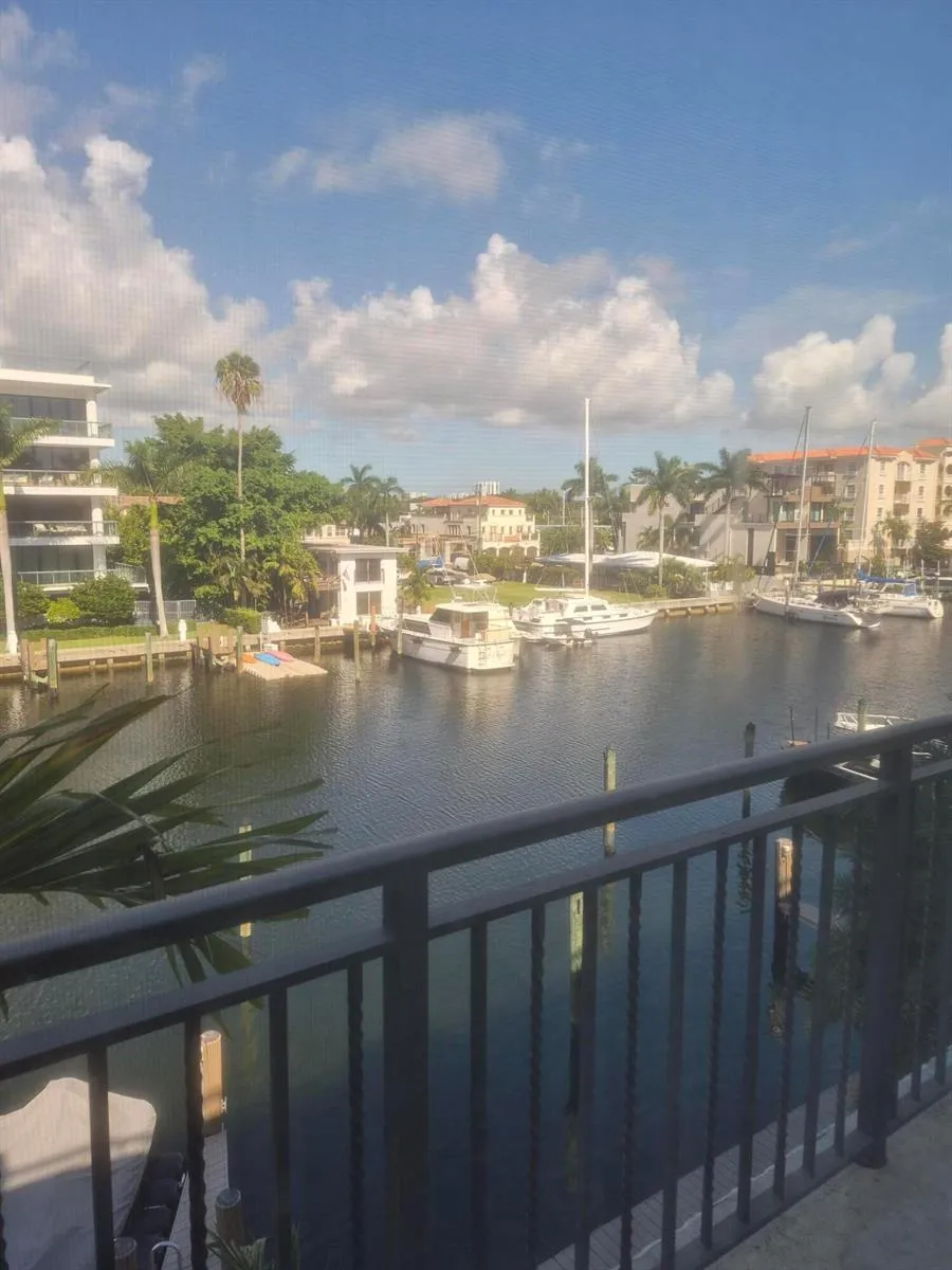 71 Isle Of Venice Drive #71 Fort Lauderdale, FL 33301