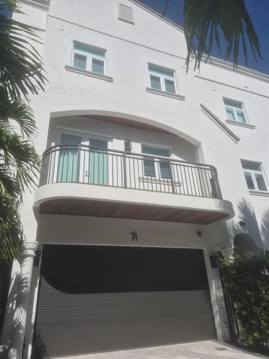 71 Isle Of Venice Drive #71 Fort Lauderdale, FL 33301