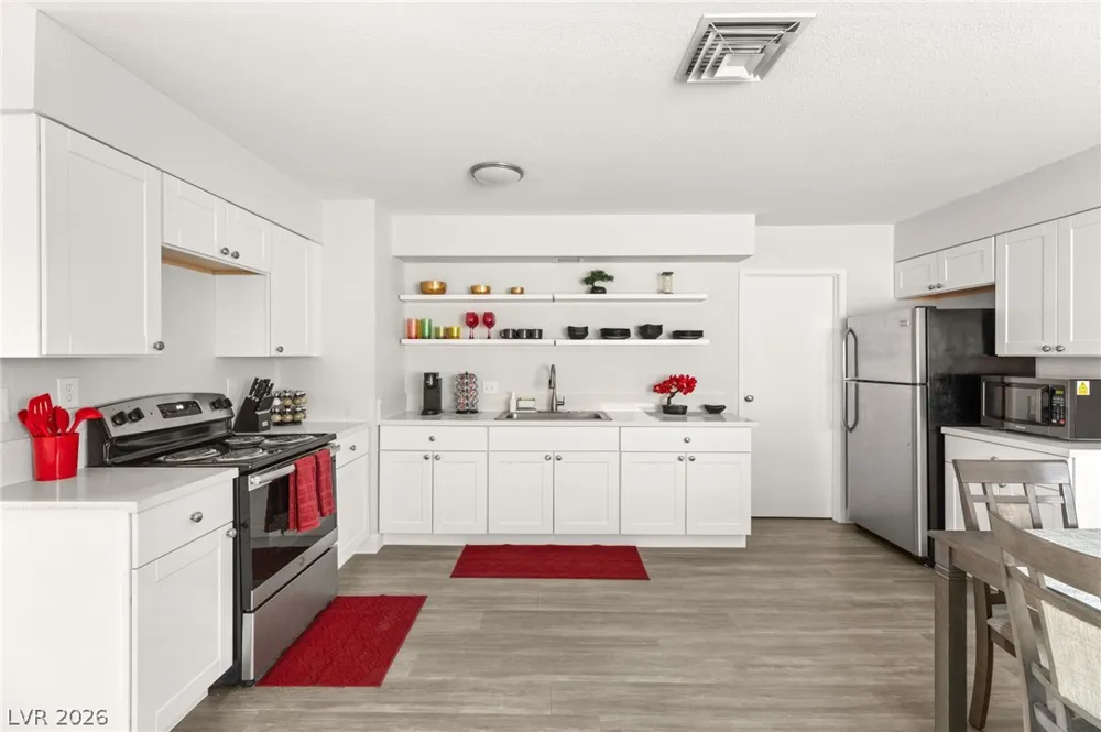 615 S 10th Street #A Las Vegas, NV 89101