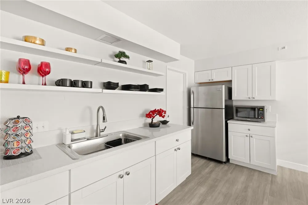 615 S 10th Street #A Las Vegas, NV 89101