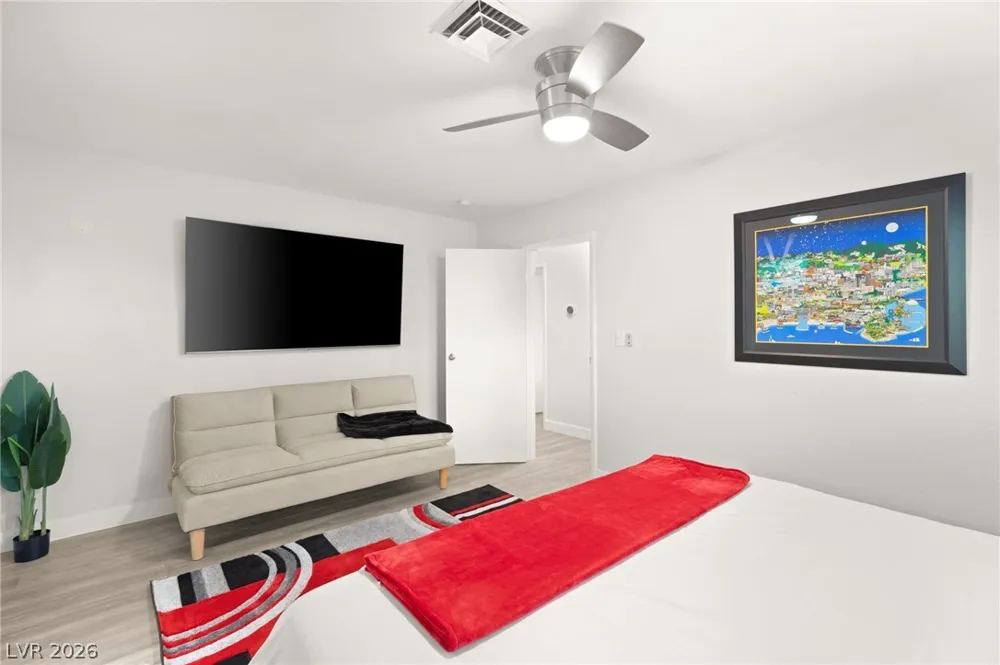 615 S 10th Street #A Las Vegas, NV 89101
