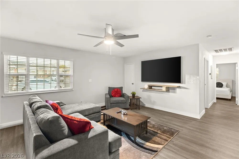 615 S 10th Street #A Las Vegas, NV 89101