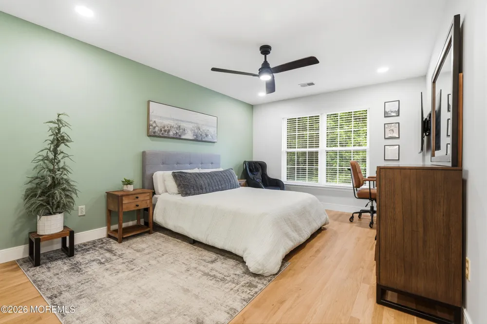 410 Deuce Drive Wall, NJ 07719