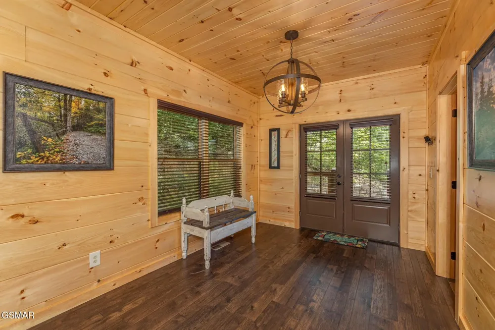3181 Thomas Headrick Road Sevierville, TN 37862