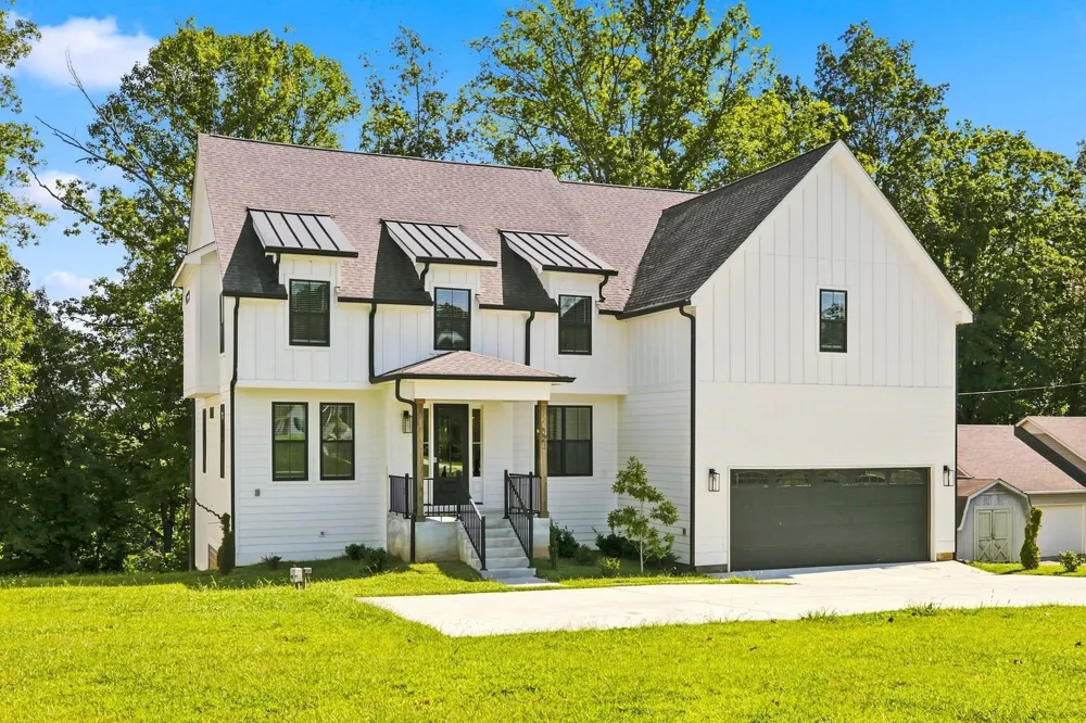320 Bjs Lndg Estill Springs, TN 37330
