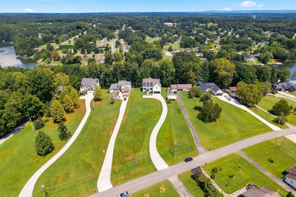 320 Bjs Lndg Estill Springs, TN 37330