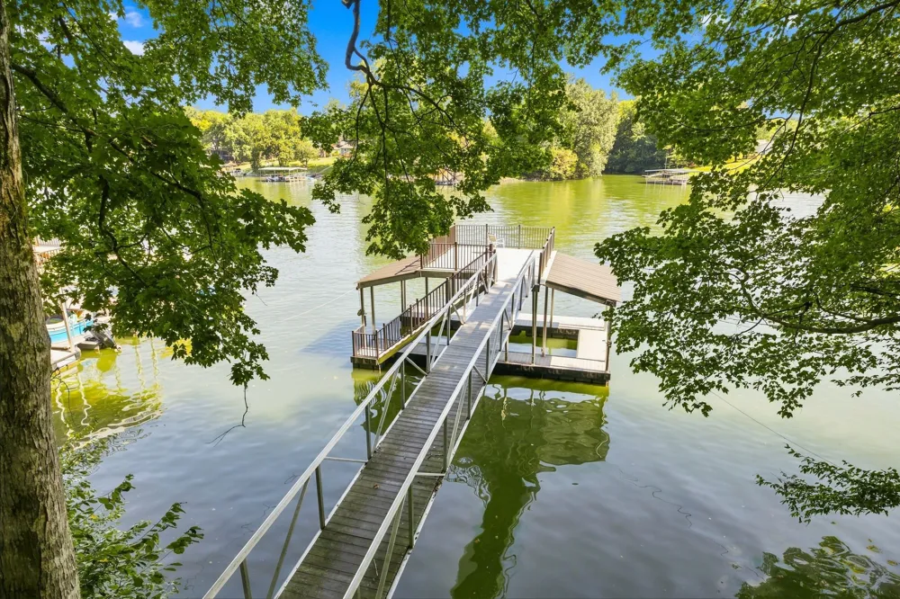 320 Bjs Lndg Estill Springs, TN 37330