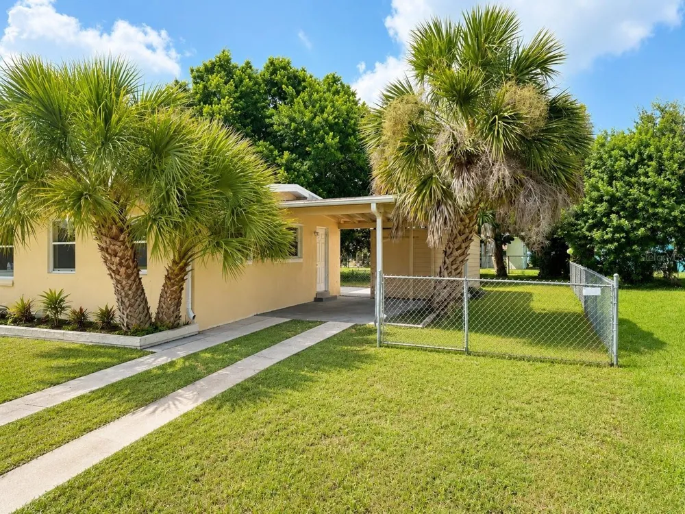 21330 MEEHAN AVENUE Port Charlotte, FL 33952