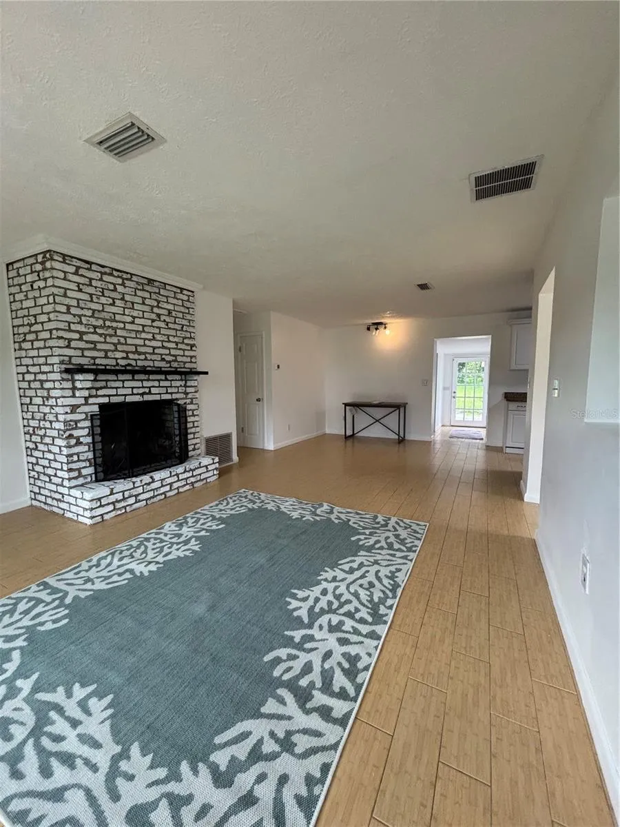 13381 SE 106TH COURT Ocklawaha, FL 32179