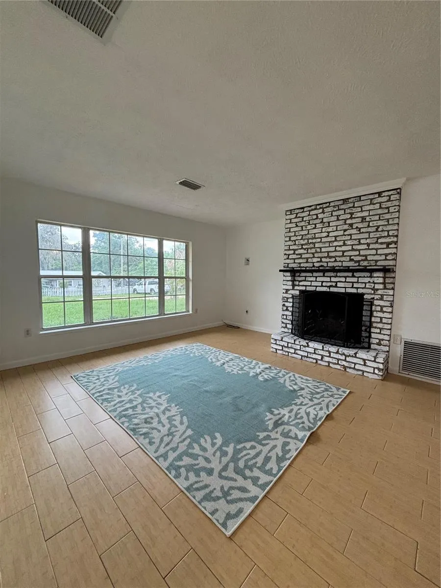 13381 SE 106TH COURT Ocklawaha, FL 32179