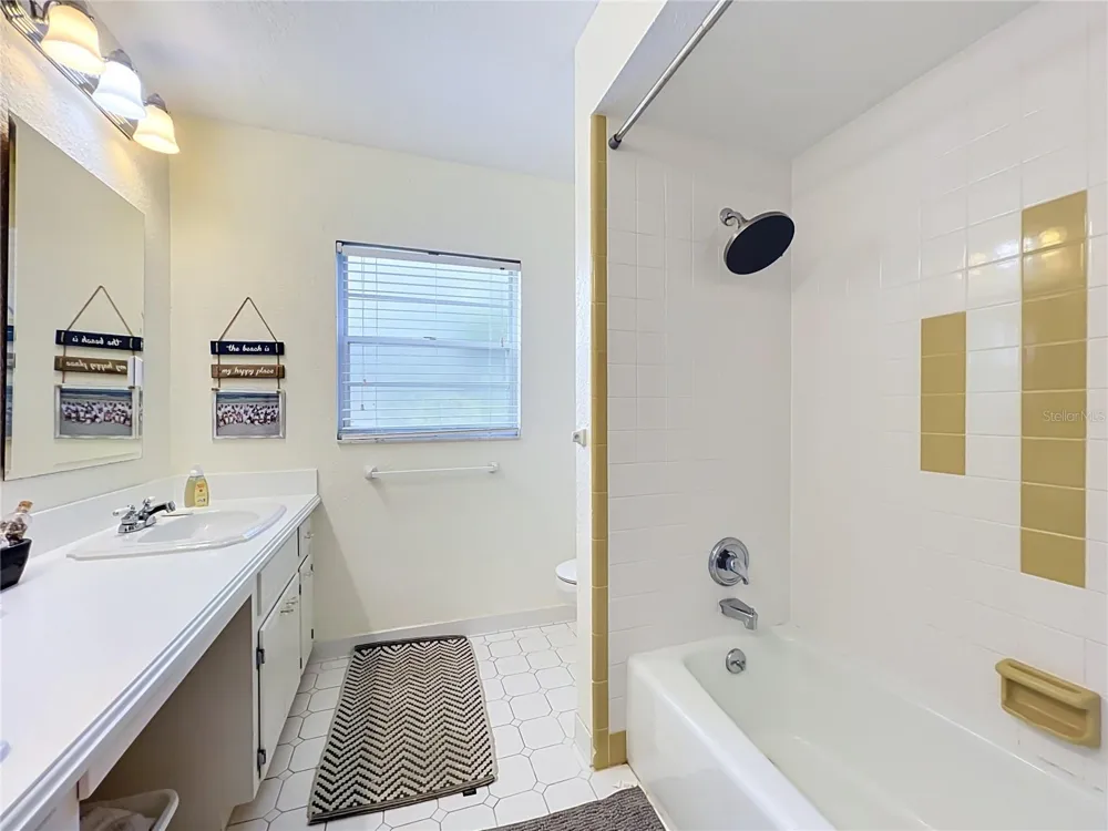 1319 BUCKWOOD DRIVE Orlando, FL 32806