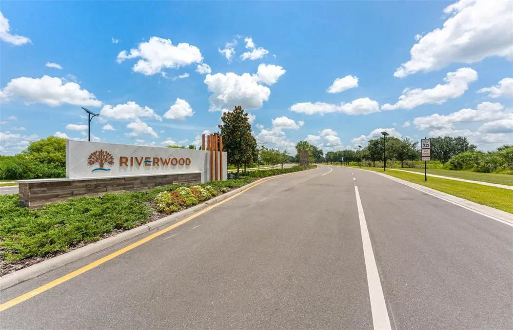 37343 CLINCH CIRCLE Zephyrhills, FL 33540