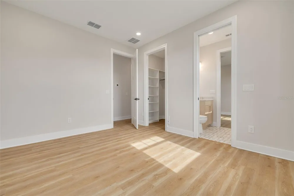 5210 BAYSHORE BOULEVARD #3 Tampa, FL 33611
