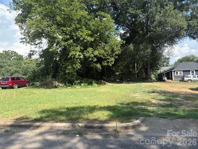 417 CLEGG STREET #8 Shelby, NC 28150