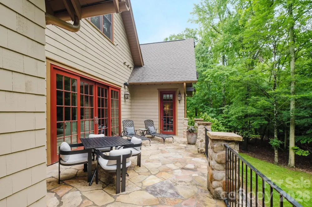 10930 Green Heron Court Charlotte, NC 28278