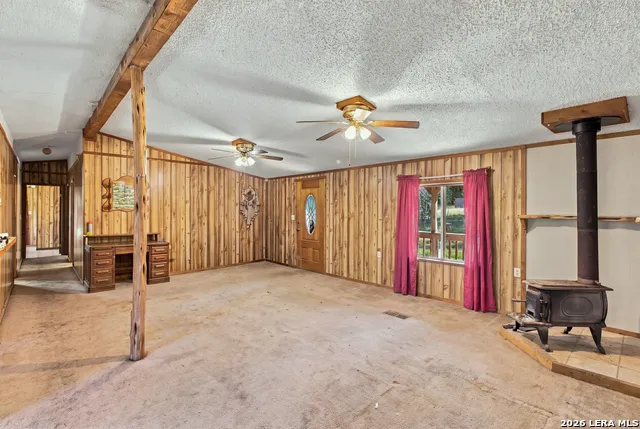 5943 Wharton's Dock Rd Bandera, TX 78003