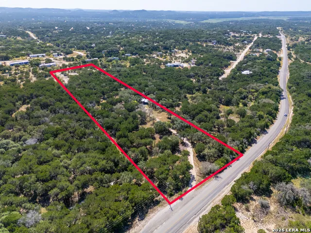 5943 Wharton's Dock Rd Bandera, TX 78003
