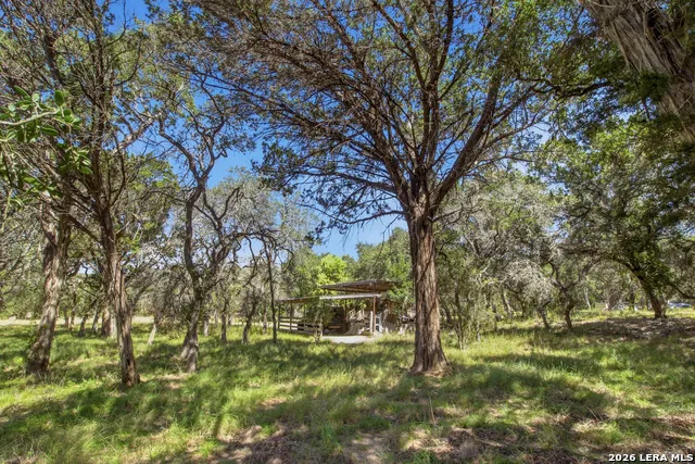 5943 Wharton's Dock Rd Bandera, TX 78003