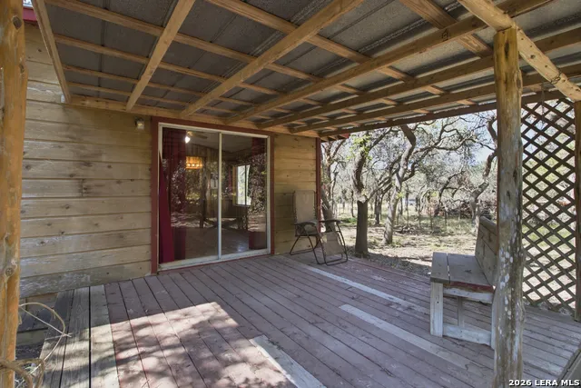 5943 Wharton's Dock Rd Bandera, TX 78003