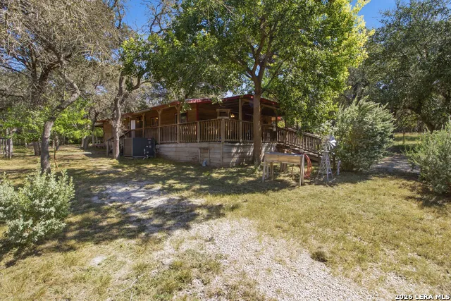5943 Wharton's Dock Rd Bandera, TX 78003