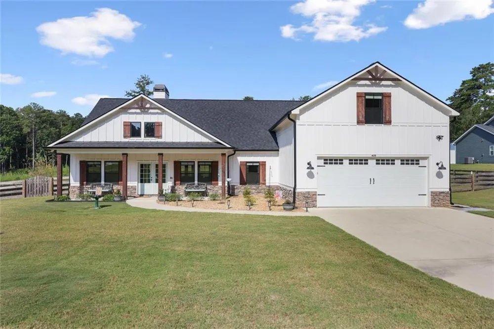 425 Rc Thompson Road Dallas, GA 30157