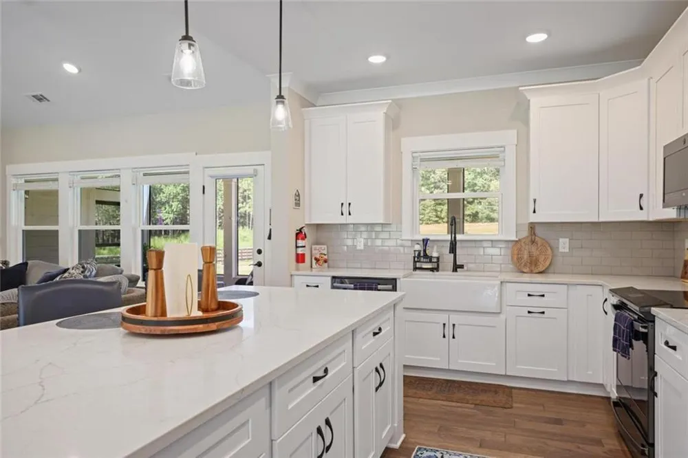 425 Rc Thompson Road Dallas, GA 30157