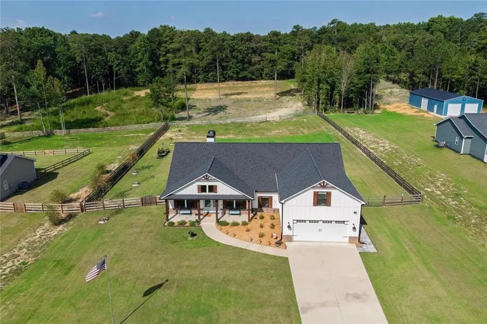 425 Rc Thompson Road Dallas, GA 30157