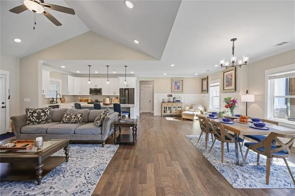 425 Rc Thompson Road Dallas, GA 30157