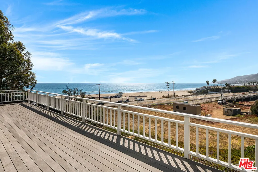 6457 Surfside Way Malibu, CA 90265