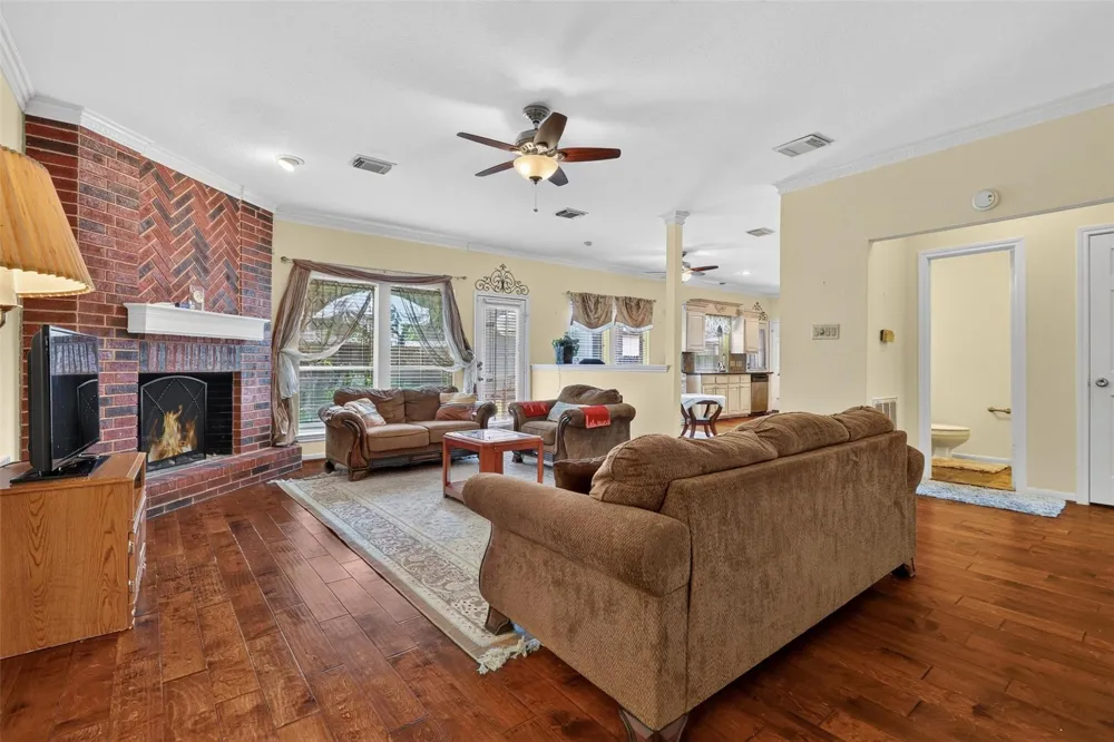 1306 Gabriel River Circle Sugar Land, TX 77478