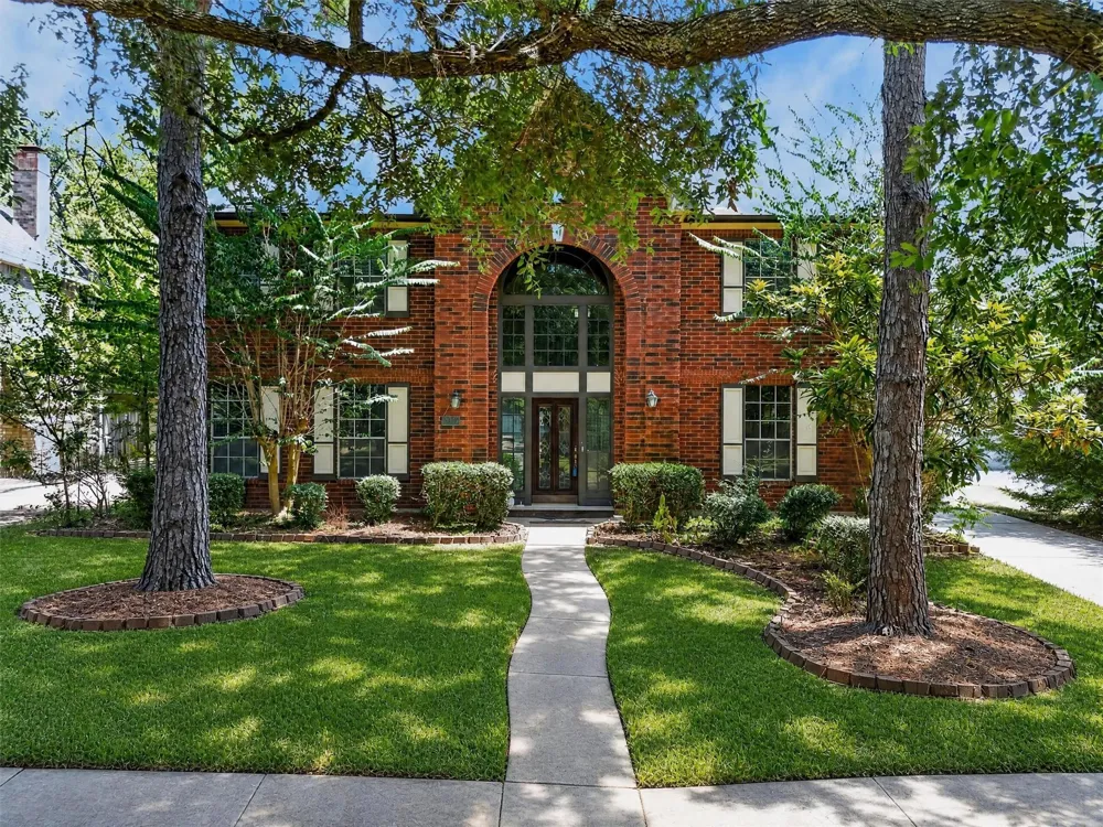 1306 Gabriel River Circle Sugar Land, TX 77478